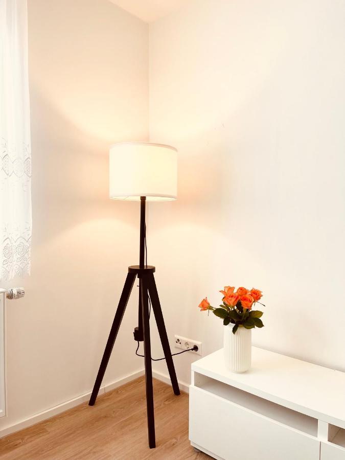 Frisch Renoviertes Und Charmantes Apartment Штутгарт Екстер'єр фото